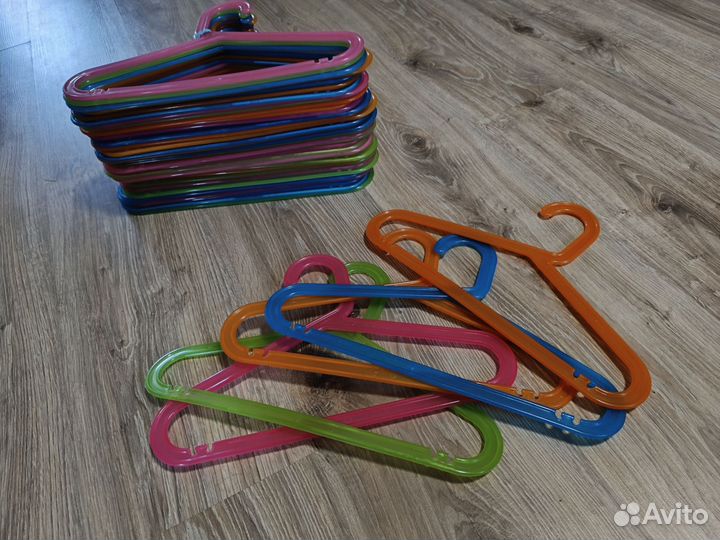 Вешалки плечики IKEA детские