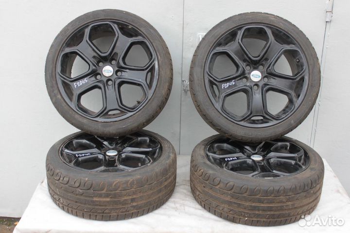 Диски литые с резиной к-т R18 Ford Focus 2,3 fдр45