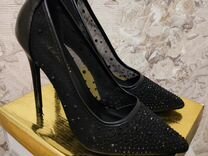 Туфли женские черные на каблуке