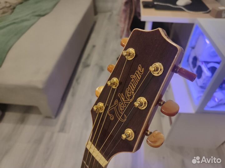 Гитара электроакустика Takamine