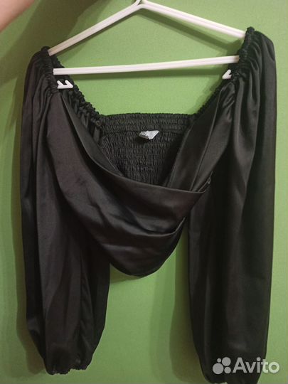 Продам нарядный топ женский атласный