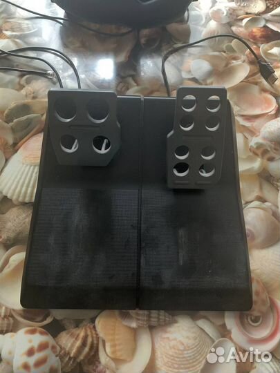 Игровой руль logitech