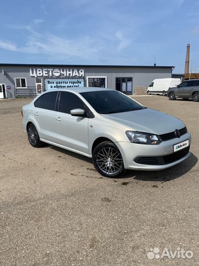 Volkswagen Polo 1.6 МТ, 2015, 181 000 км