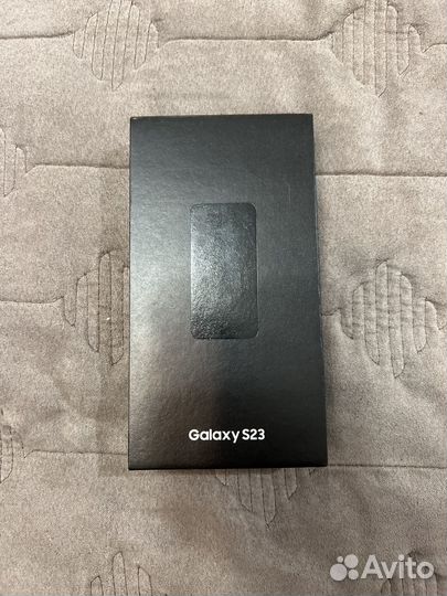 Samsung Galaxy S23, 8/256 ГБ