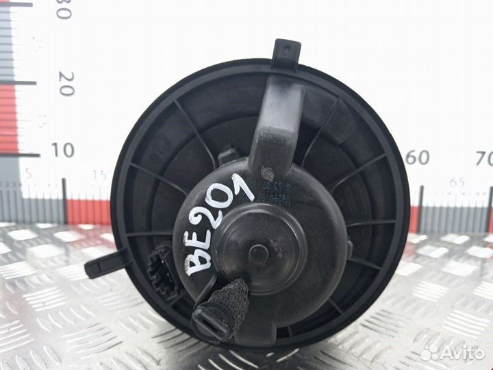 Моторчик печки для Volkswagen Caddy 3 8451026000