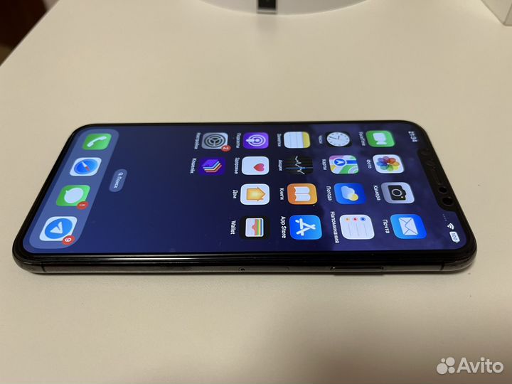 Телефон iPhone Xs max