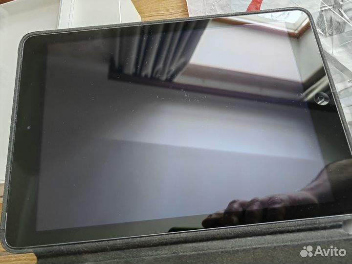 Планшет Apple iPad Air Cellular 128Gb ME987RU/A
