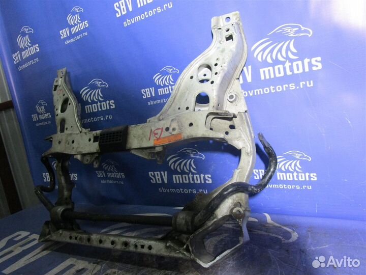 Подрамник передний Bmw 1-Series E87 N52B30A 2008