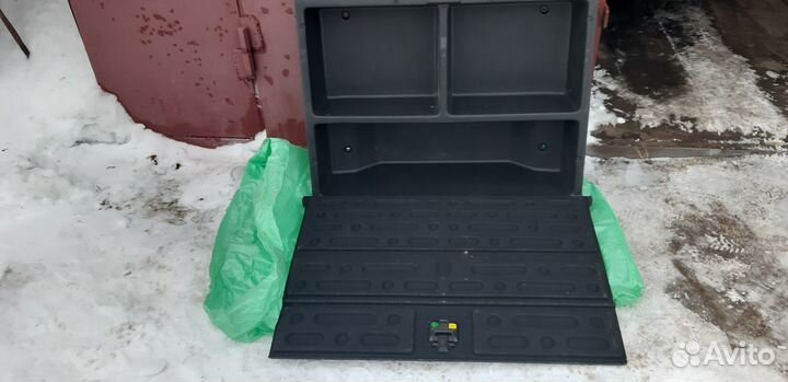 Chevrolet captiva вещевой ящик