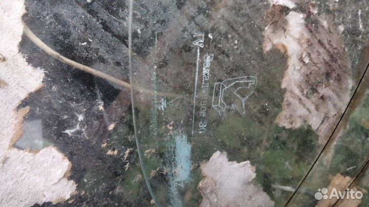 Стекло на москвич