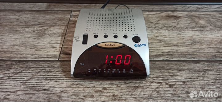 Радио-часы Vigor CRX-5069