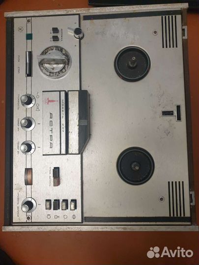 Катушечный магнитофон Astra 207
