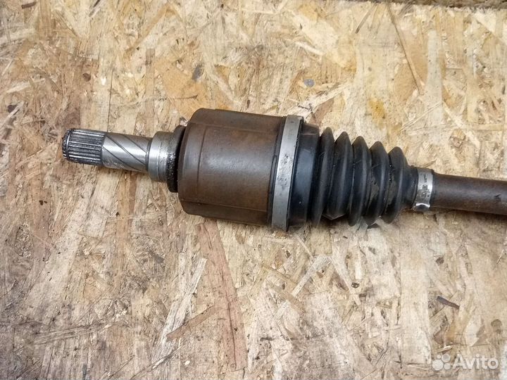 Привод передний левый Renault Duster 1 K4M 2013