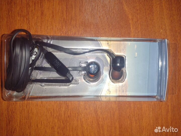 Наушники с микрофоном