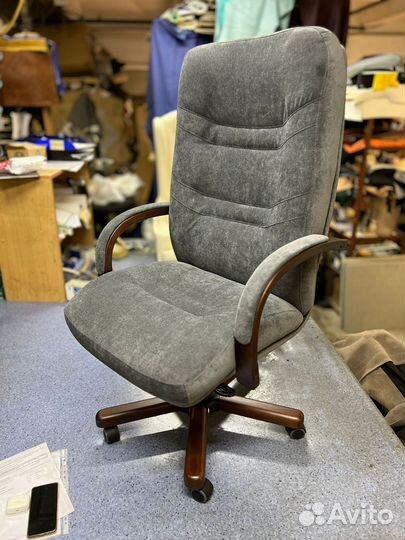 Компьютерное кресло для руководителя