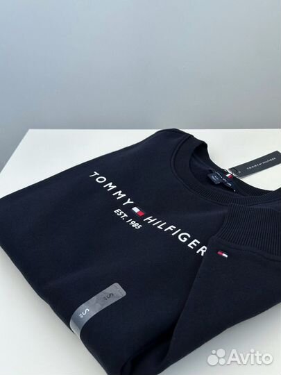 Свитшот женский Tommy Hilfiger