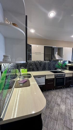 1-к. квартира, 42 м², 9/12 эт.