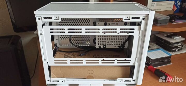 Cooler Master NR200P White Ginzzu CL145 Zalman Z9