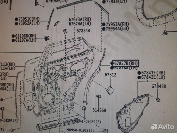 Lexus RX 300 накладка двери задней правой