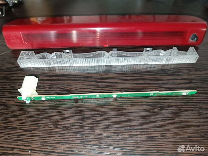 Доп. стоп сигнал Меган 3