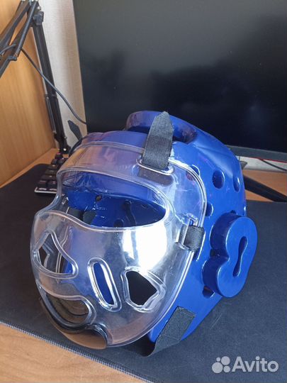 Шлем для тхэквондо