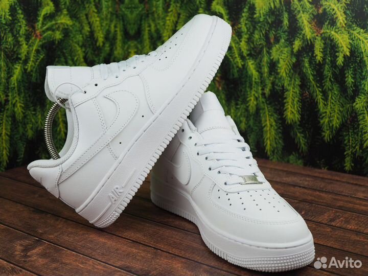 Кроссовки женские Nike Air Force 1'07, Lux