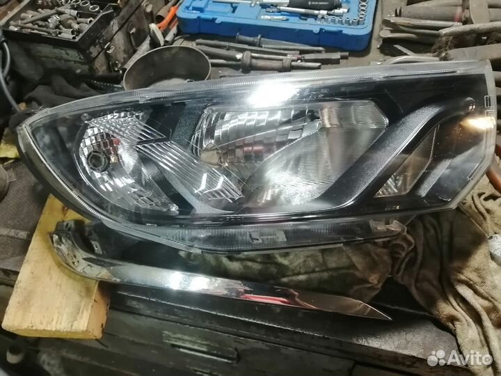 Фара правая Гранта