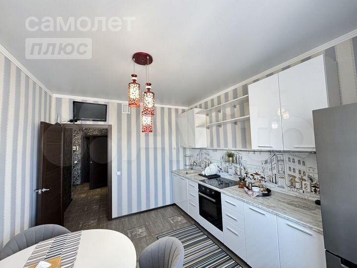 2-к. квартира, 70,4 м², 7/16 эт.