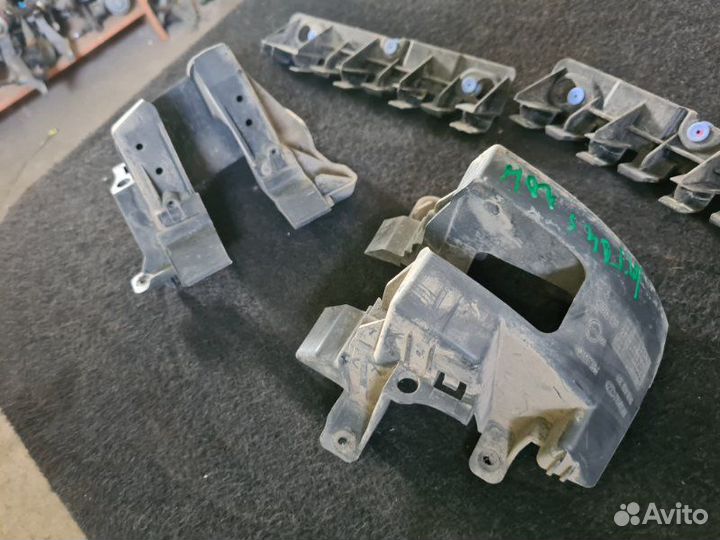 Крепление бампера заднее LADA Largus K4M 2016