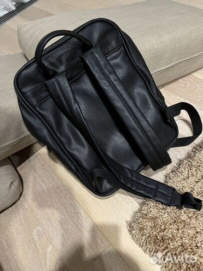 Хороший чёрный рюкзак мужской