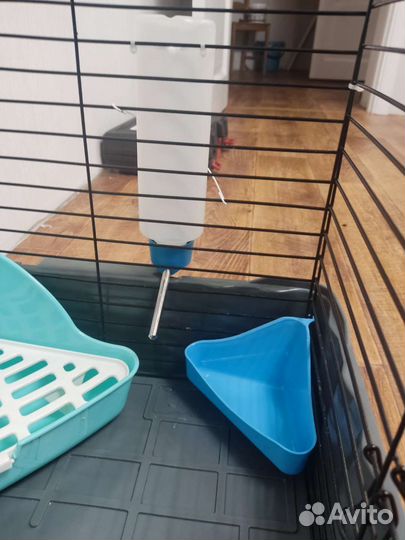 Поильник, кормушка для кролика