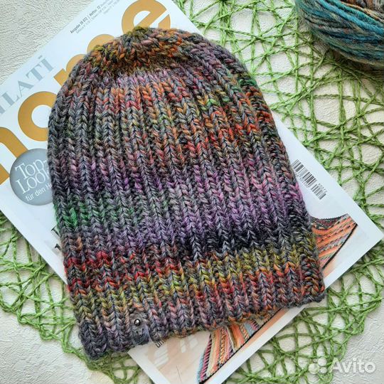 Шапочки женские ручной работы