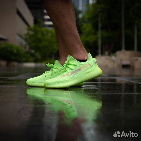 Кроссовки Adidas Yeezy Boost 350 v2 Glow (36-45)