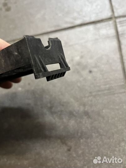 Рамка под кнопки Mercedes 124