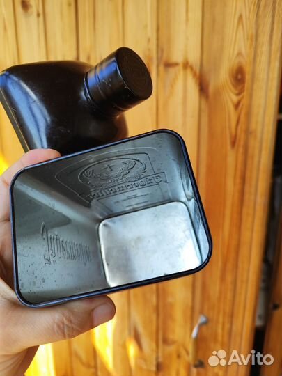 Жестяная коробка