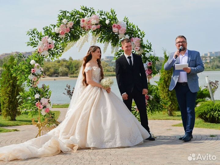 Ведущий Диджей с оборудованием, Тамада, Dj