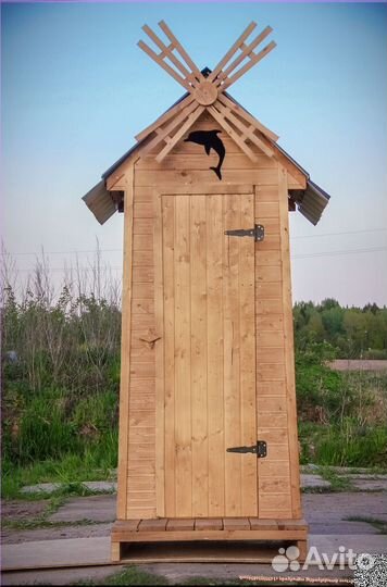 Уличный туалет деревянный SKU001