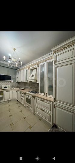 4-к. квартира, 130 м², 6/10 эт.