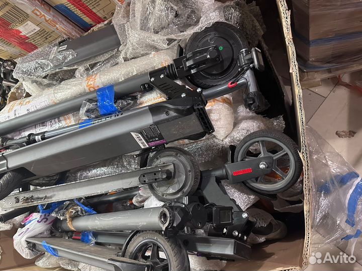 Электросамокаты Hiper Slim VX561