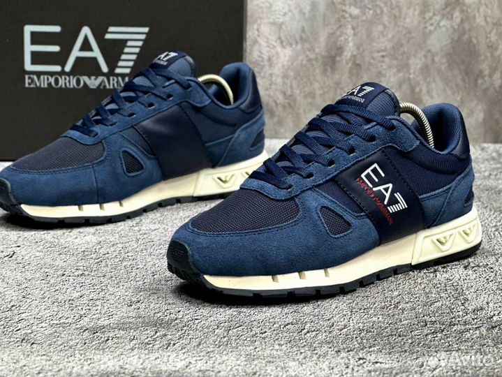 Кроссовки Armani