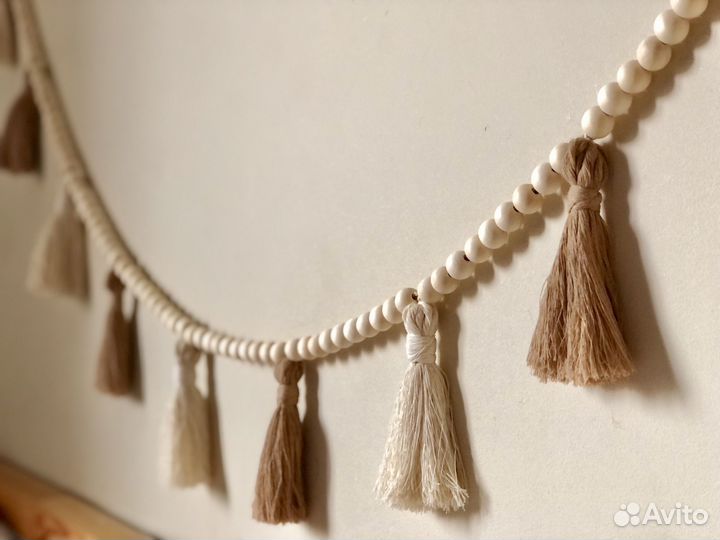 Гирлянда интерьерная из бусин 1,5 м