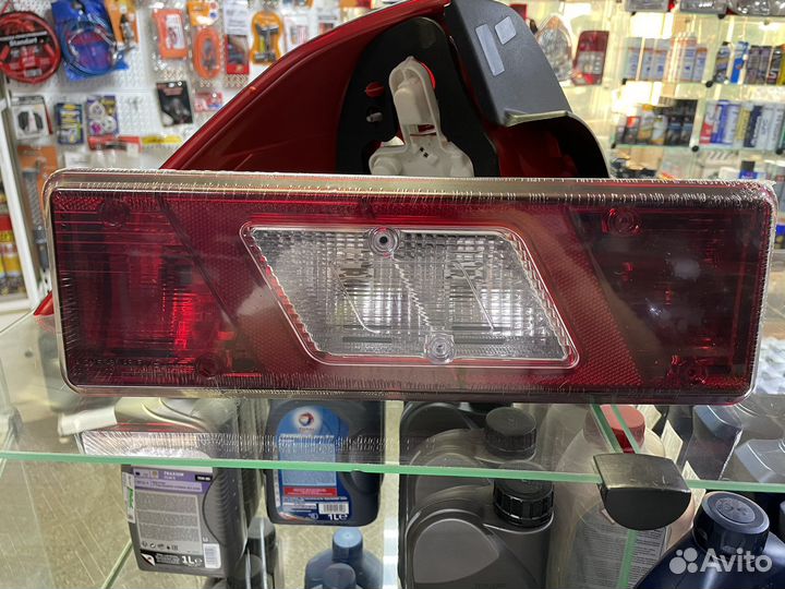 Фонарь задний Ford Transit v-363 1940132