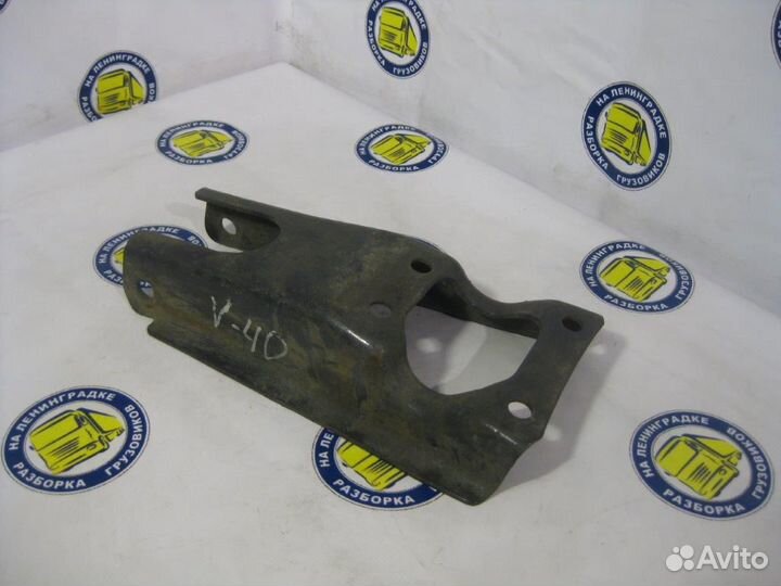 Кронштейн переднего амортизатора верхний 3197808 v