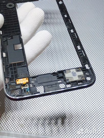LG X Power 2 M320. Средняя часть корпуса. Оригинал