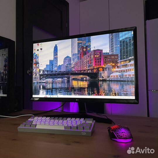 Монитор LG 27