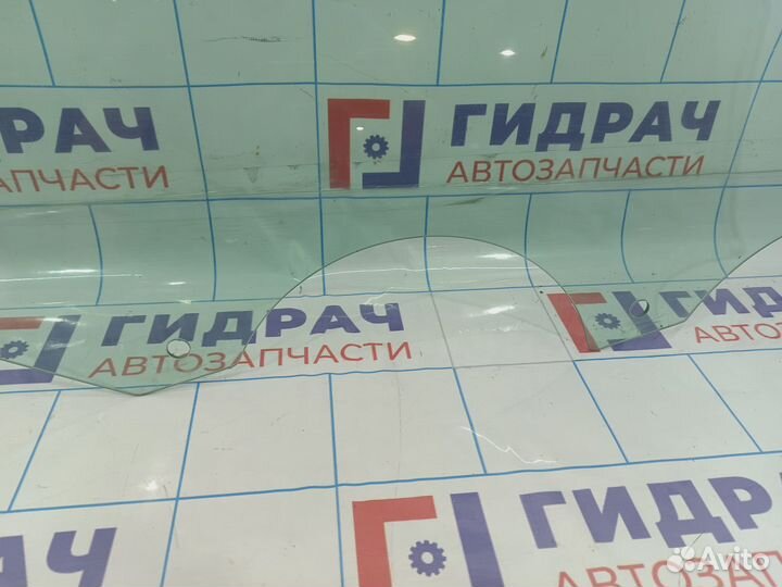 Стекло двери передней правой Volkswagen Polo (Mk6)