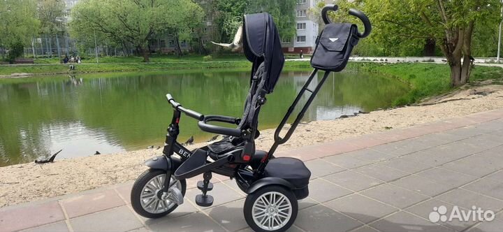 Трехколесный велосипед новый