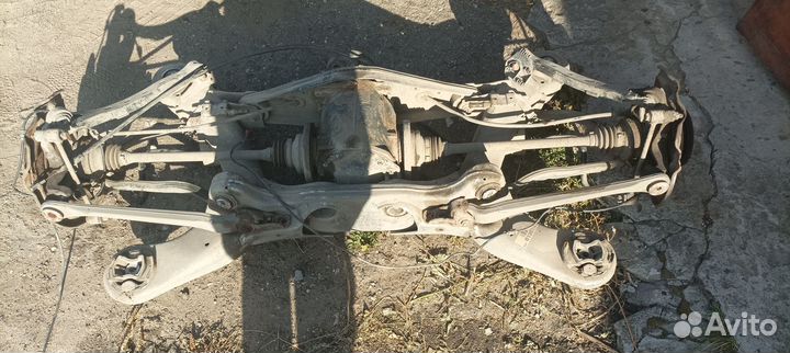 Балка задняя Mercedes E-klasse W211