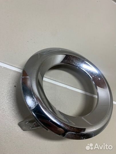 Накладка противотуманной фары Toyota Land Cruiser