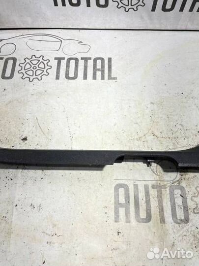 Накладка порога внутренняя правая Opel Corsa D